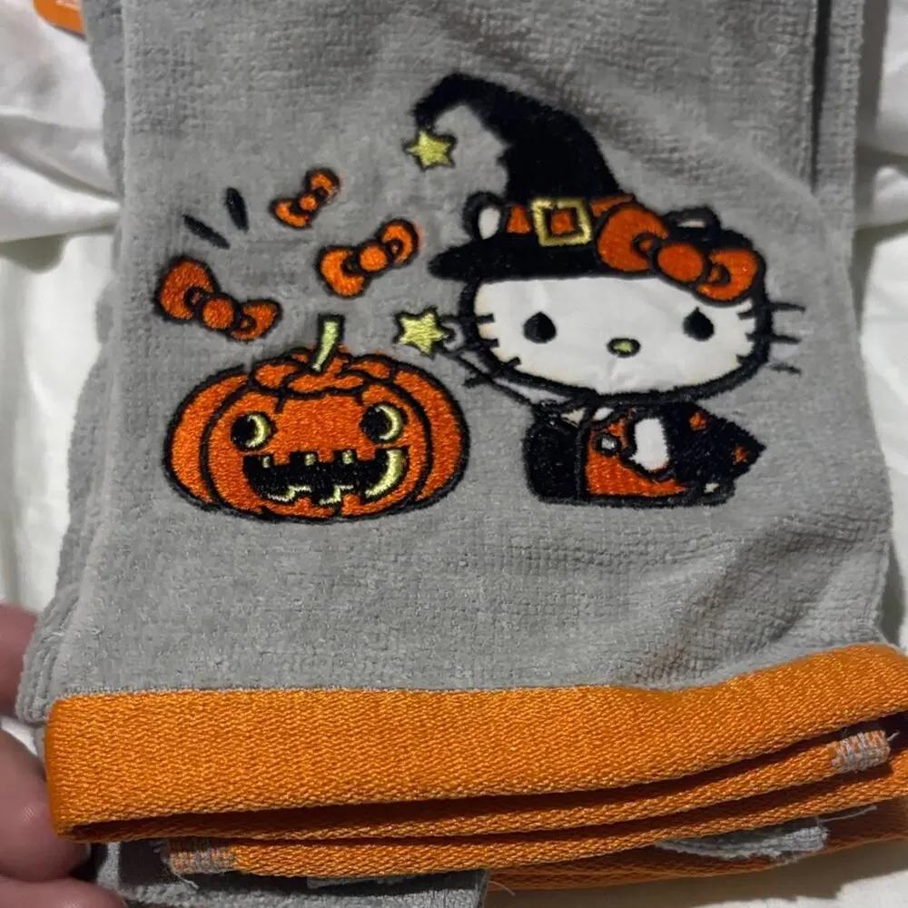 Hello Kitty Gray and Orange Halloween Towels terry cloth pumpkin nwt